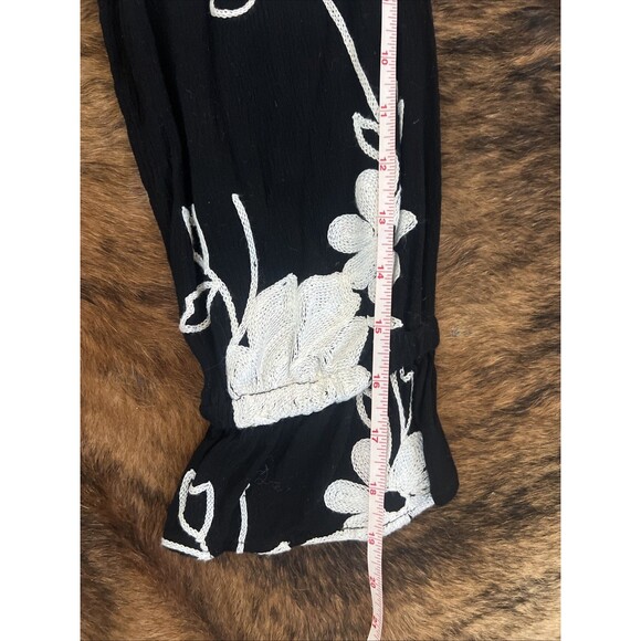 Inc International Concepts Floral Waves Black-White Embroidered Top Size M - Picture 10 of 10